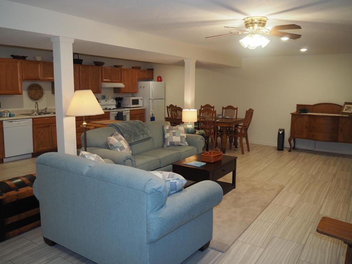New! The Blessing - A Cute And Cozy Apartment! Benzonia Exteriör bild